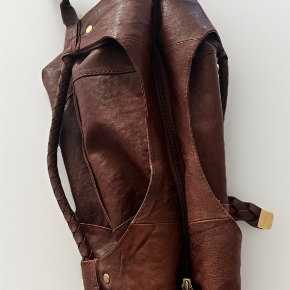 Modalu London Brown Leather Shoulder Bag with Braided Detail - Picture 5 of 15